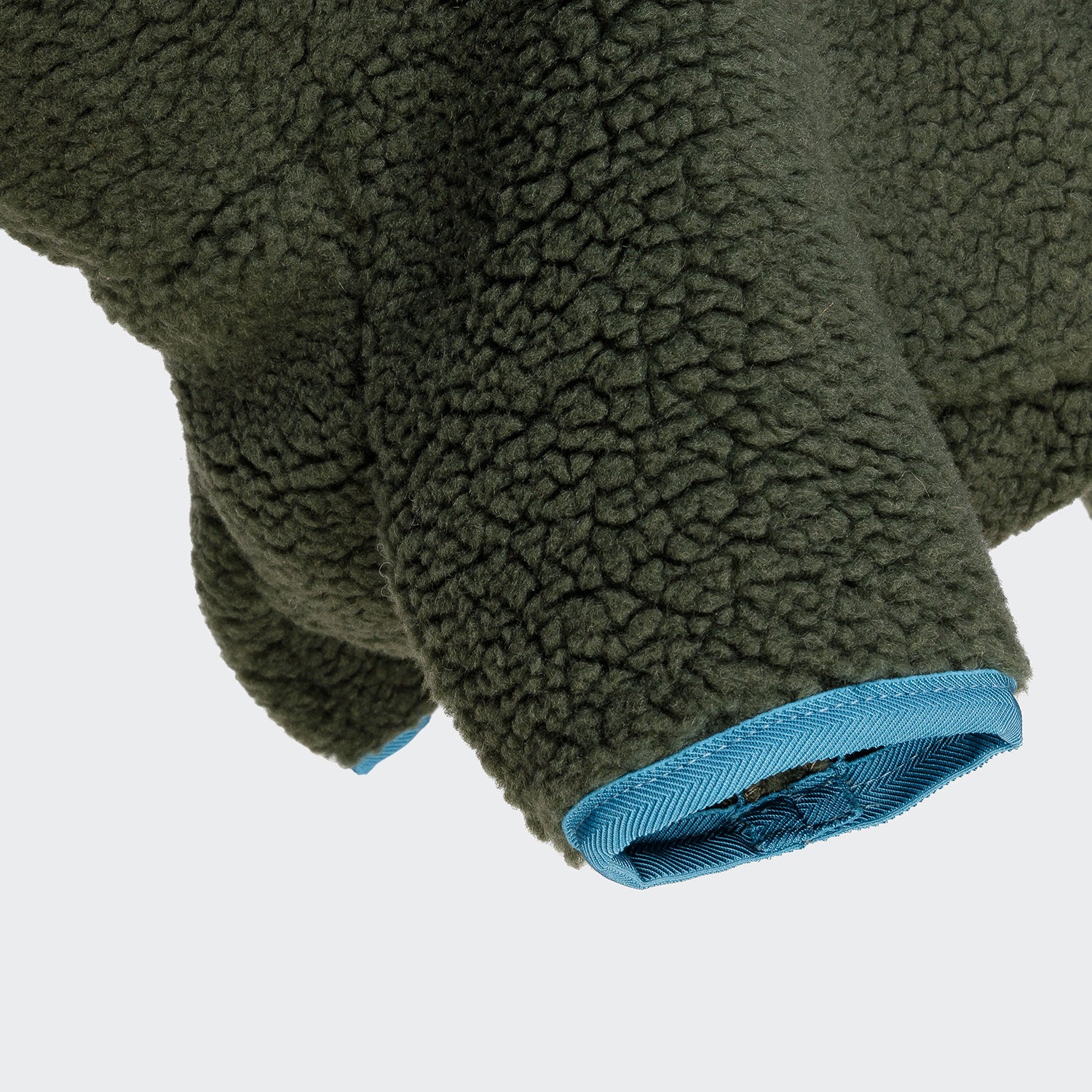 CLOUD7 Dog Sweater Cornwall in colour Olive Green_detail