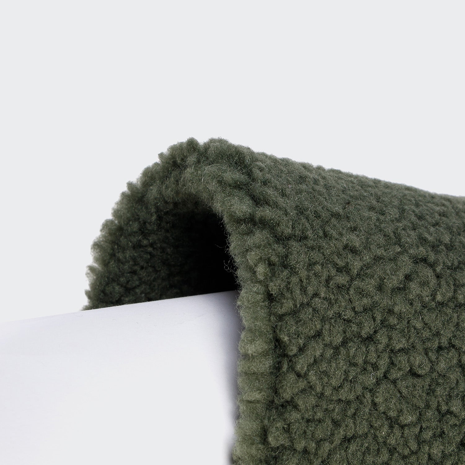 CLOUD7 Dog Sweater Cornwall in colour Olive Green_detail